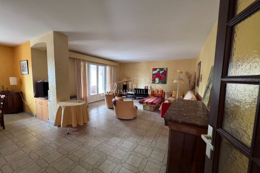 Maison à vendre à Paradou — Vue parc & jardin — photo 9