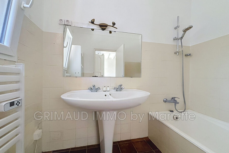 Maison à vendre à Grimaud — Vue nature — photo 14