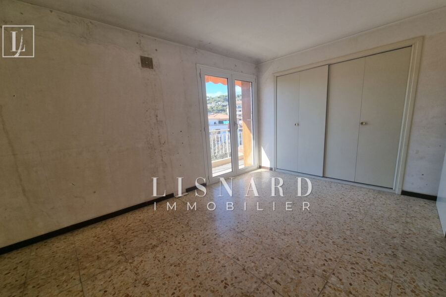Appartement à vendre à Vallauris — Vue sur la ville — photo 9