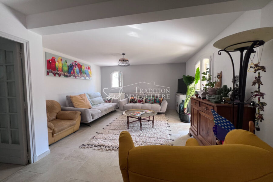 Maison à vendre à Saint-rémy-de-provence — Vue parc & jardin — photo 8