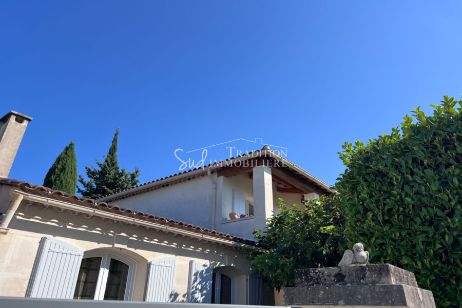Maison à vendre à Saint-rémy-de-provence — Vue parc & jardin — photo 5