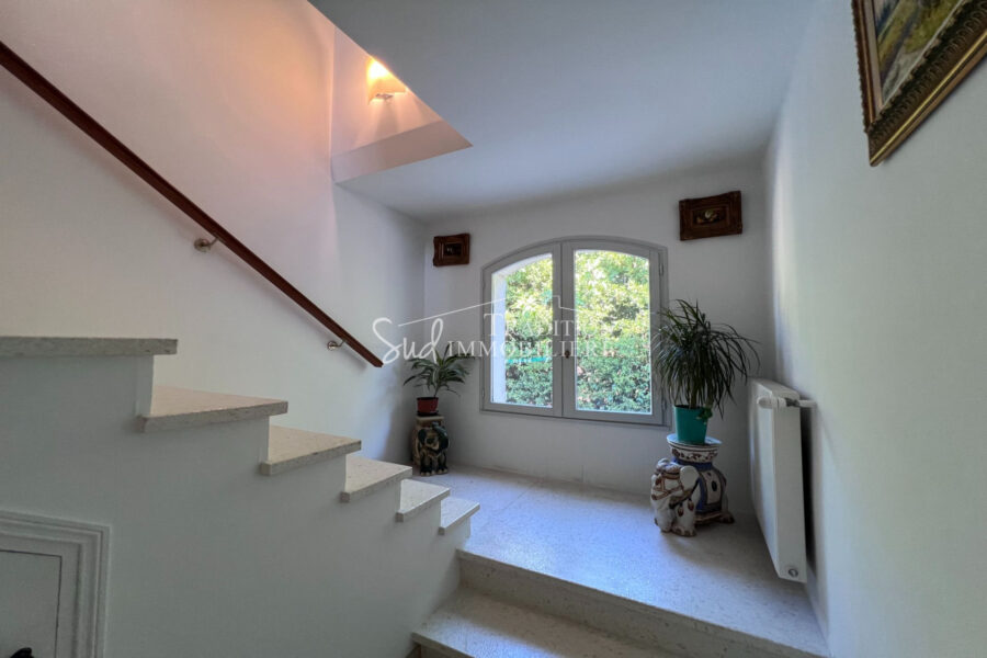 Maison à vendre à Saint-rémy-de-provence — Vue parc & jardin — photo 10