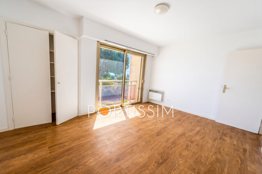 Appartement à vendre à Saint-laurent-du-var — Vue mer — photo 4