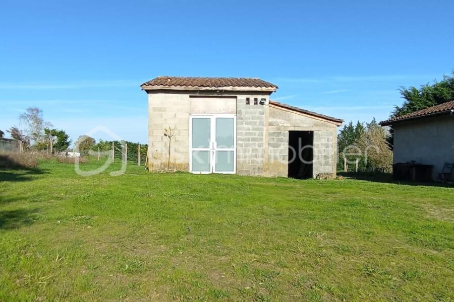 Terrain à vendre à Lagorce