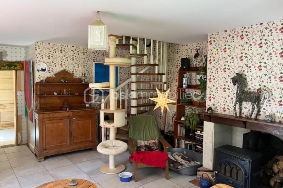 Maison à vendre à Cezan