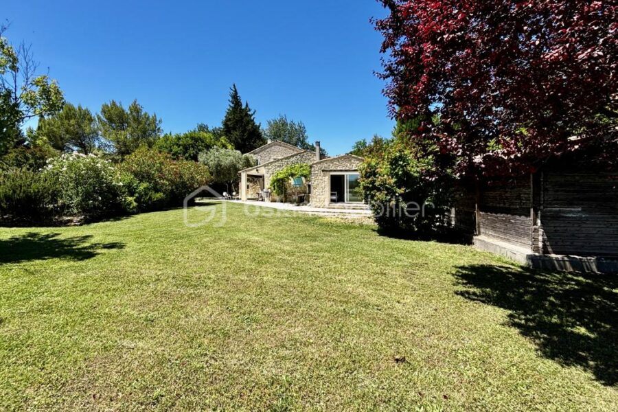 Maison à vendre à Saint restitut