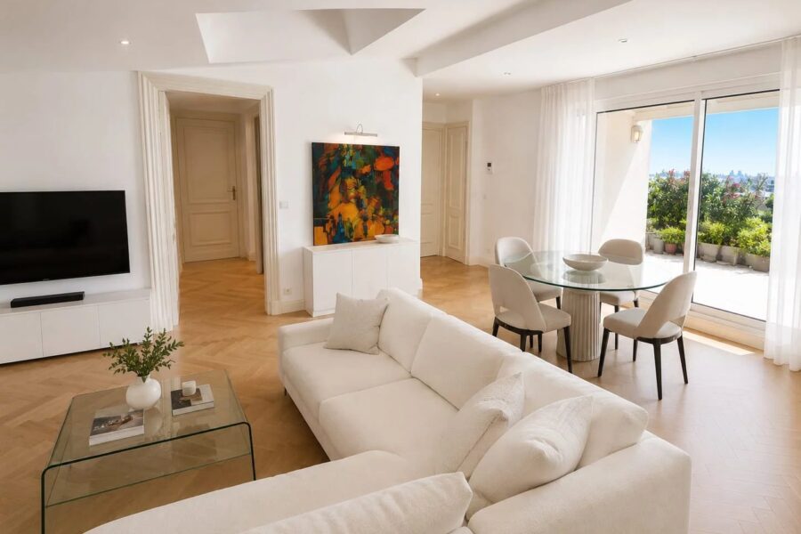 Appartement à vendre à Paris 8ème — Vue monument — photo 3