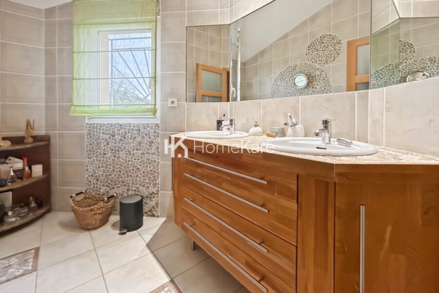 Maison à vendre à Montaigut sur save