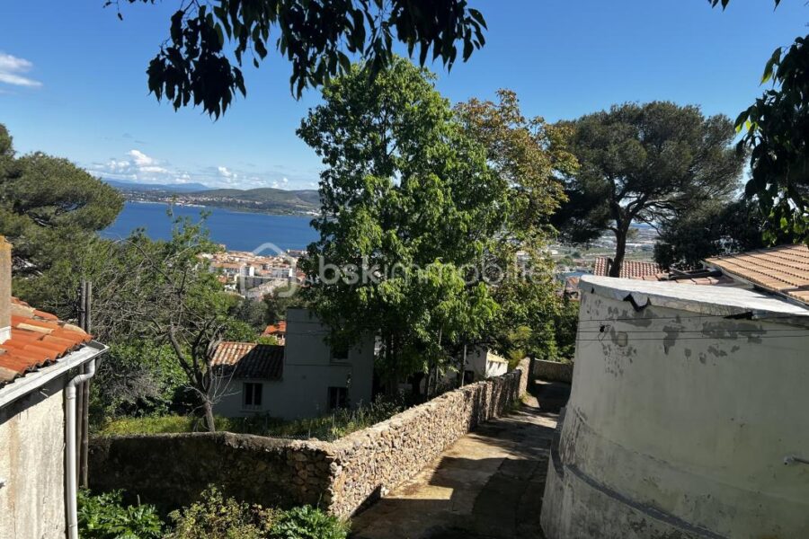 Terrain à vendre à Sete