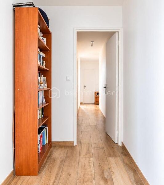 Appartement à vendre à Pantin — Vue sur la ville — photo 8