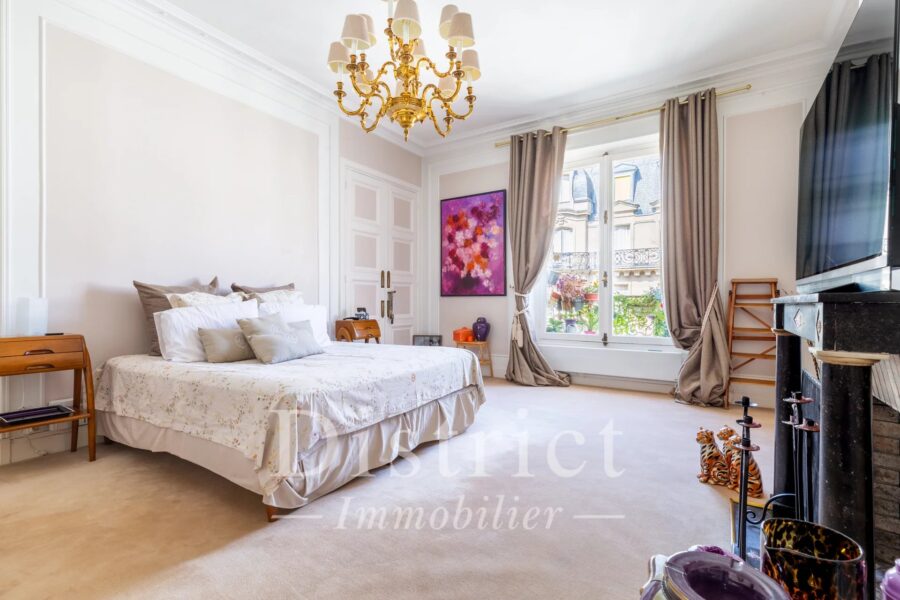 Appartement à vendre à Paris 17ème — Vue parc — photo 9