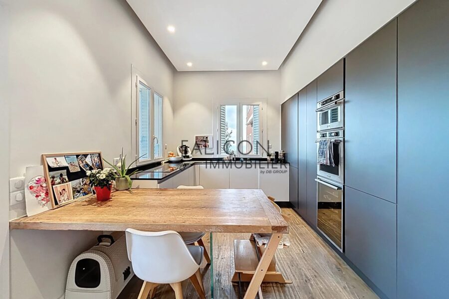 Appartement à vendre à Falicon