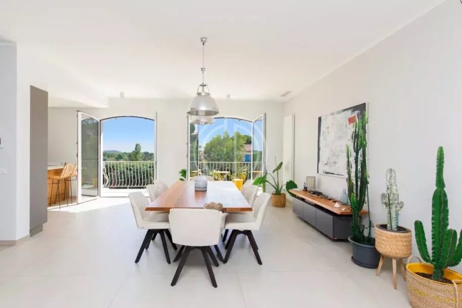 Maison à vendre à La roquette-sur-siagne