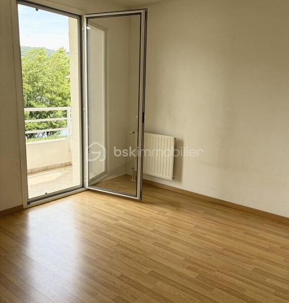 Appartement à vendre à Sarras
