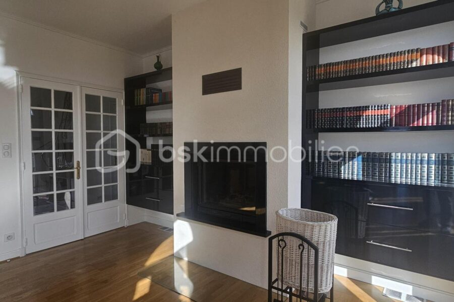 Maison à vendre à Saint remy en rollat