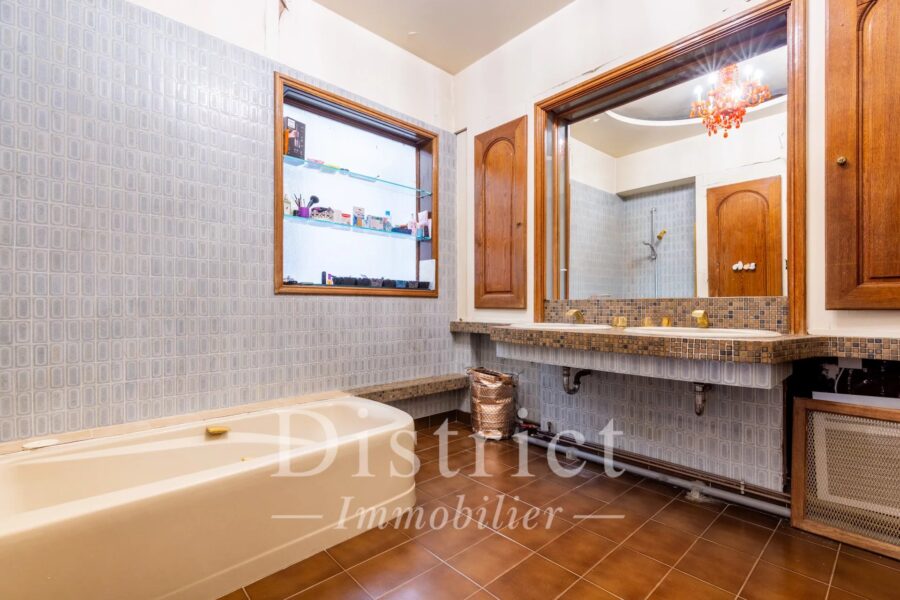 Appartement à vendre à Paris 17ème — Vue parc — photo 17