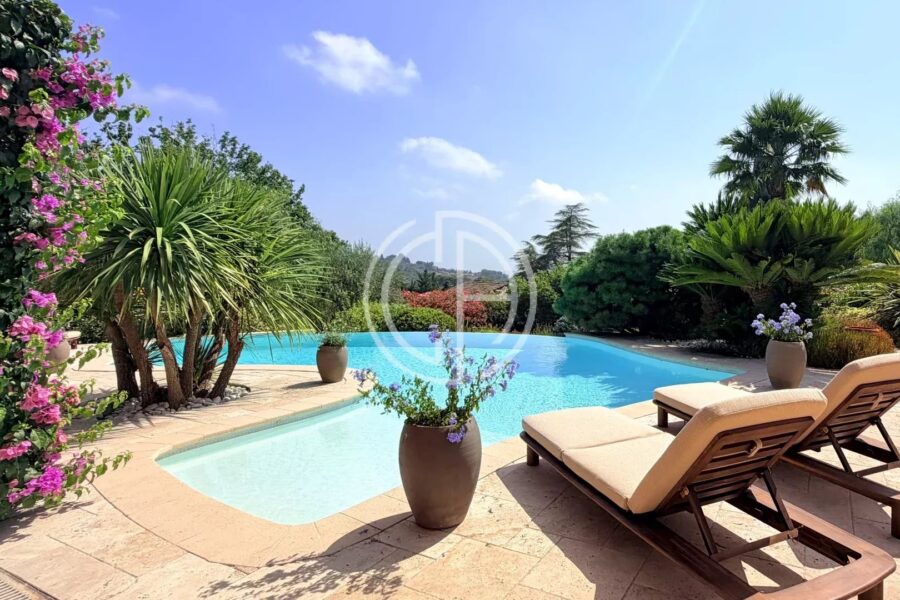 Maison à vendre à Mougins — Vue sur la ville — photo 9