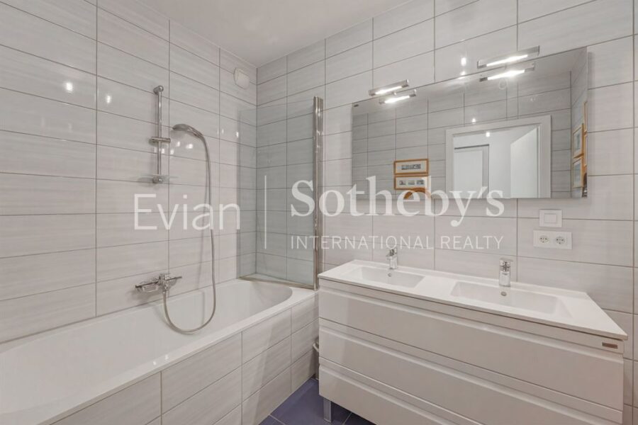 Appartement à vendre à Evian les bains — Vue fleuve — photo 13