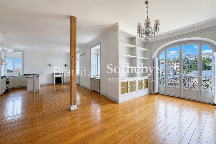 Appartement à vendre à Biarritz — Vue monument — photo 6