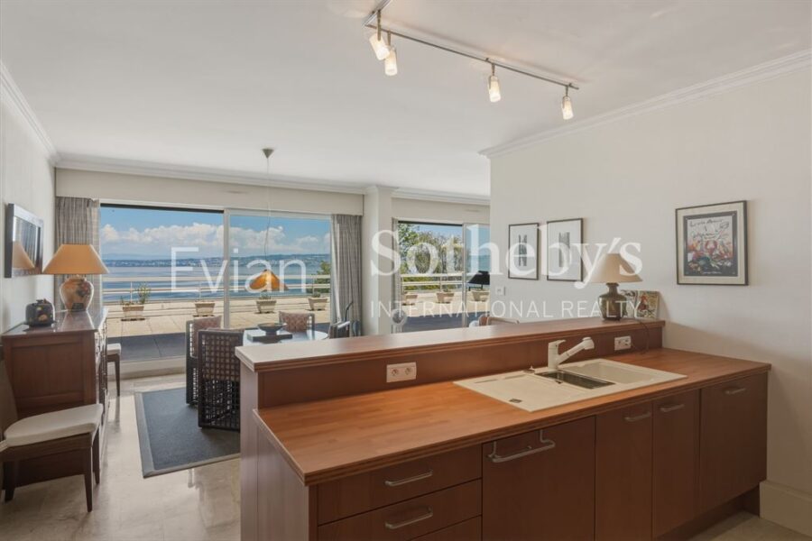 Appartement à vendre à Evian les bains — Vue fleuve — photo 7