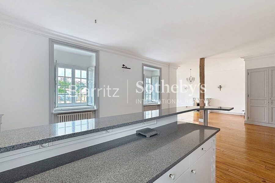 Appartement à vendre à Biarritz — Vue monument — photo 10