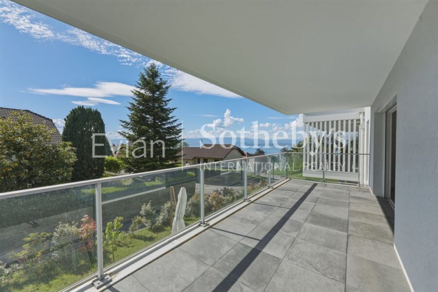 Appartement à vendre à Evian les bains — Vue lac — photo 5