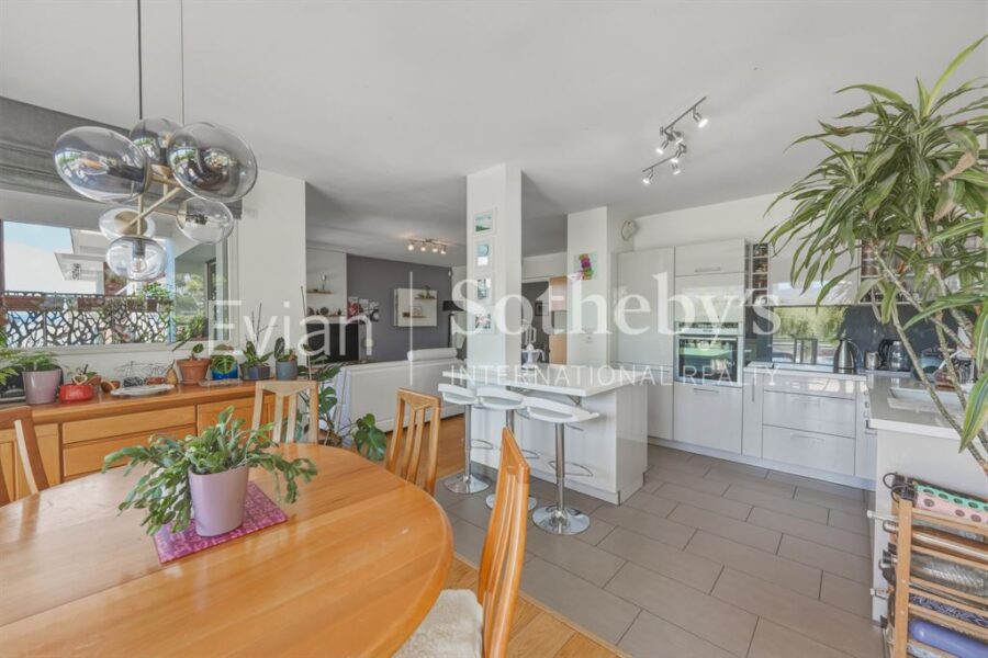 Appartement à vendre à Evian les bains — Vue fleuve — photo 6