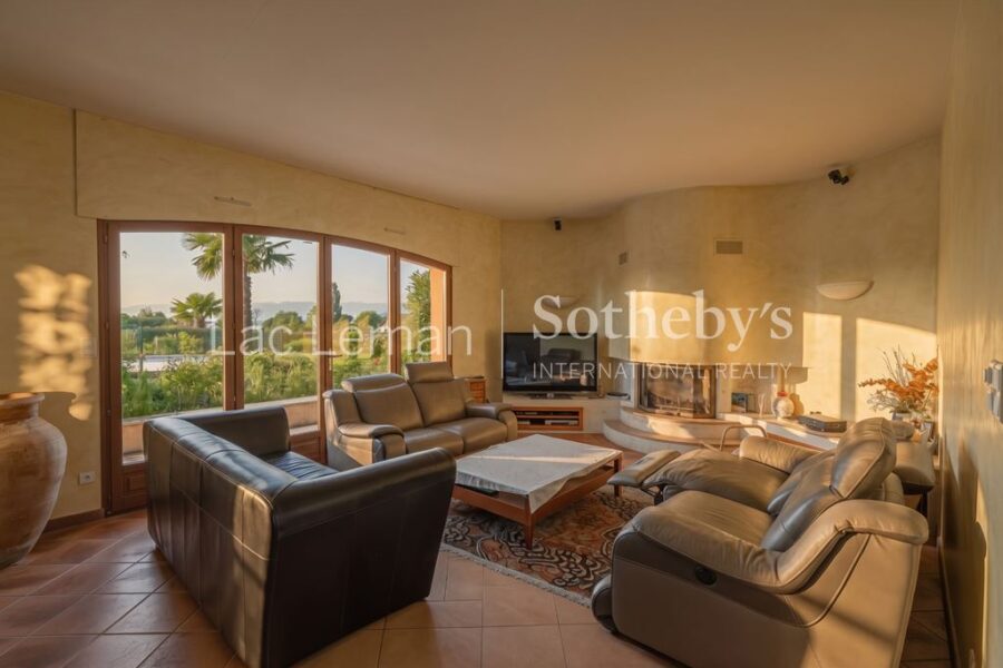 Maison à vendre à Nernier — Vue montagne — photo 2