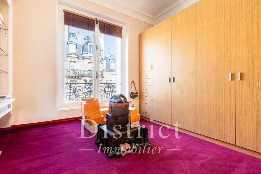 Appartement à vendre à Paris 17ème — Vue parc — photo 13