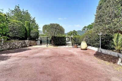 Maison à vendre à Tourrette-levens