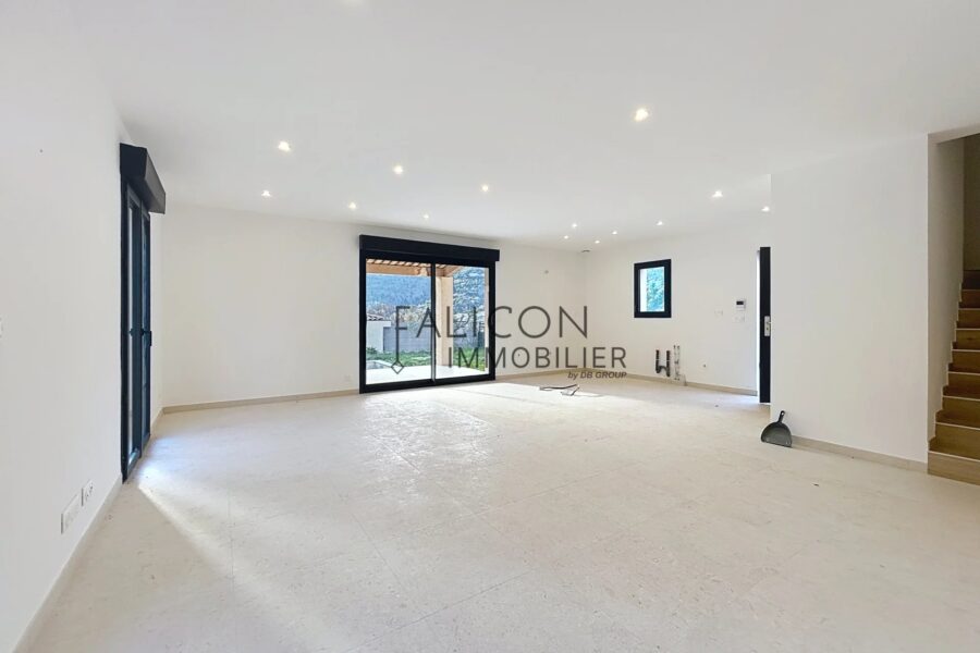 Maison à vendre à Tourrette-Levens — Vue montagne — photo 6