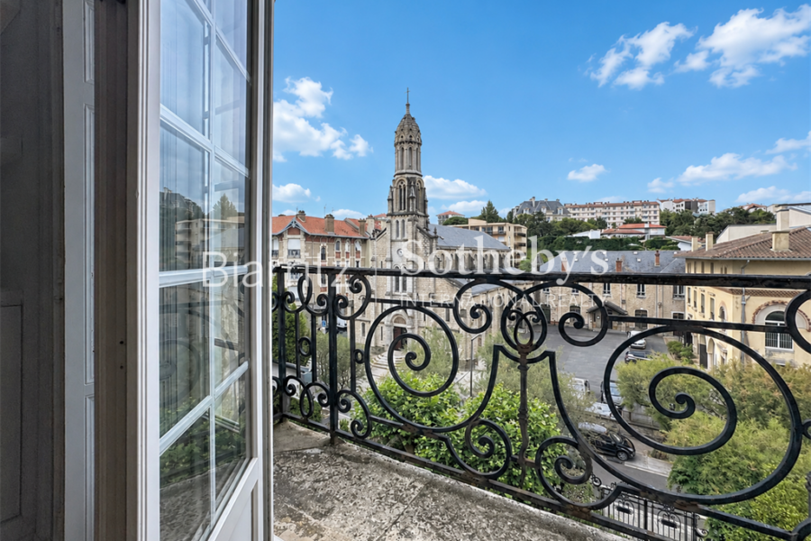 Appartement à vendre à Biarritz — Vue monument — photo 1