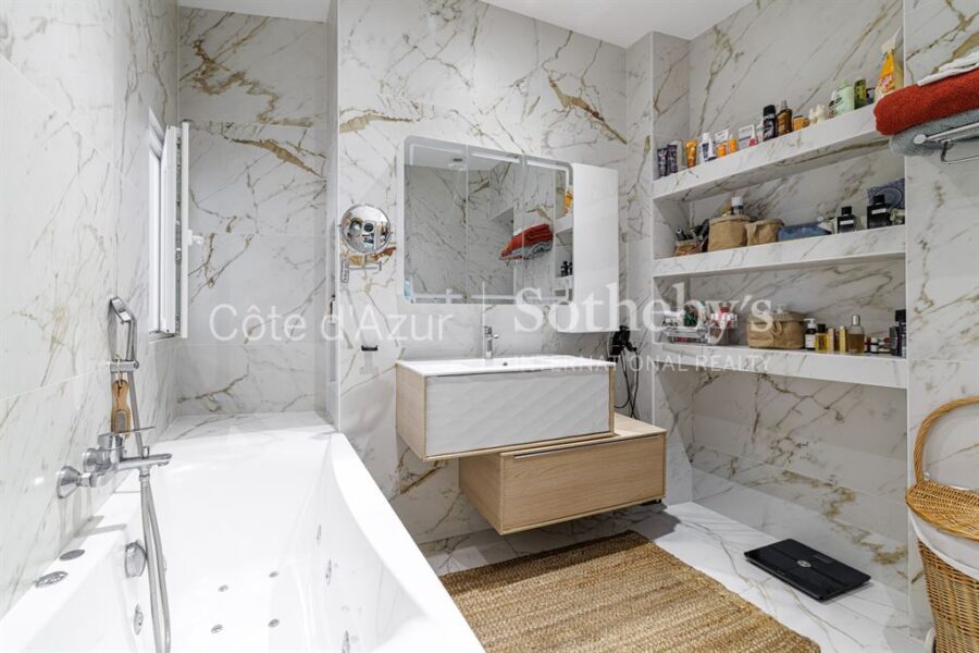 Appartement à vendre à Nice — Vue sur la ville — photo 15