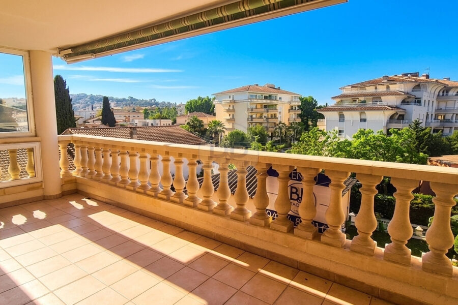 Appartement à vendre à Saint-raphaël
