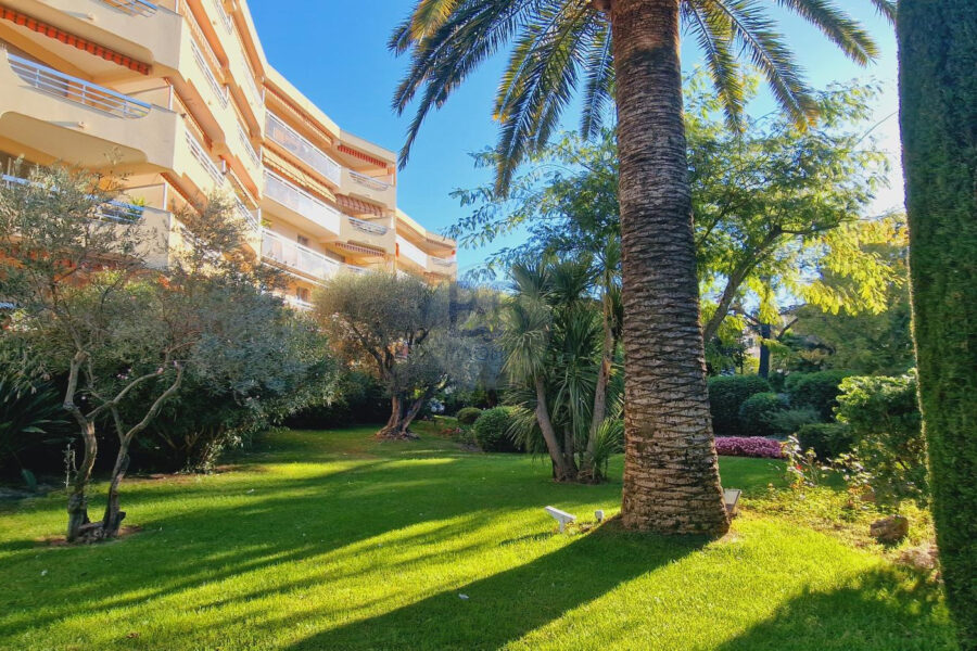 Appartement à vendre à Saint-raphaël