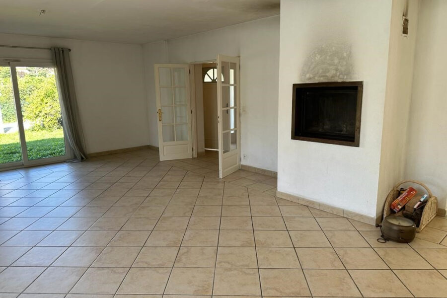 Maison à vendre à Échenevex