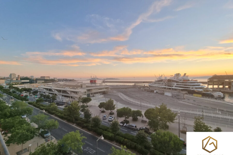 Appartement à louer à Marseille — Vue mer — photo 1