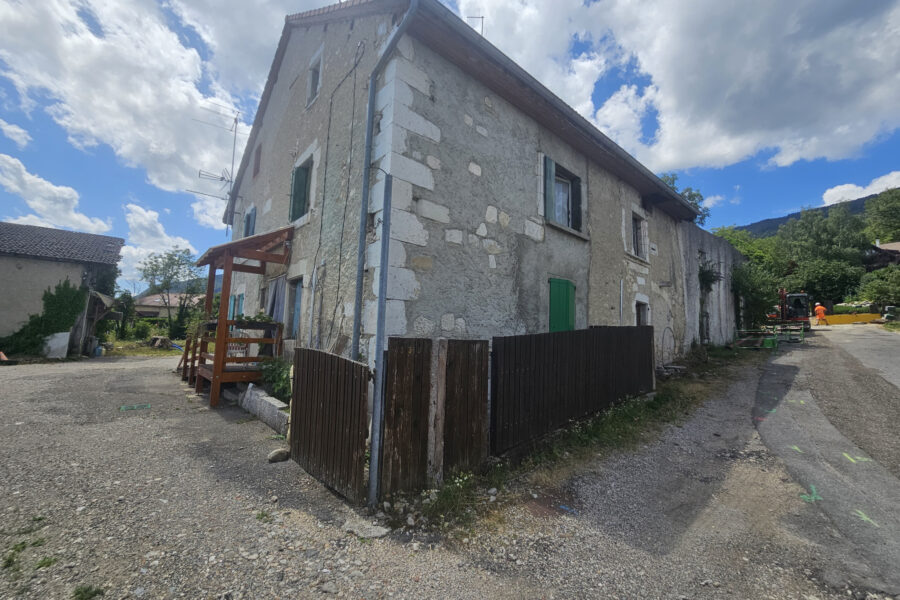 Maison à vendre à Péron