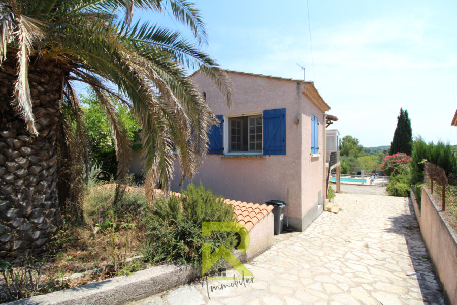 Maison à vendre à Castelnau-de-guers