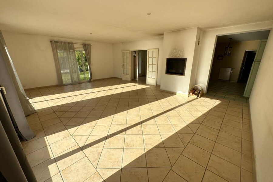 Maison à vendre à Échenevex