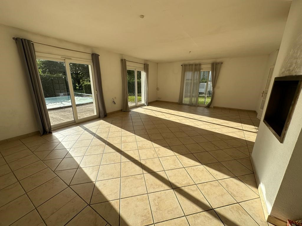 Maison à vendre à Échenevex