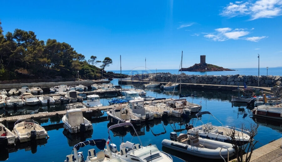 Appartement à vendre à Saint-raphaël