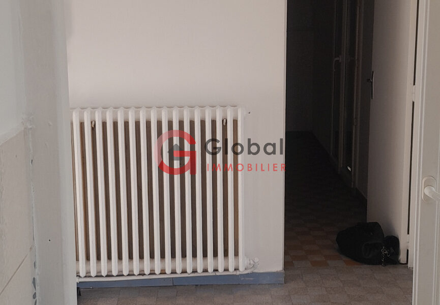 Appartement à vendre à Saint-mitre-les-remparts