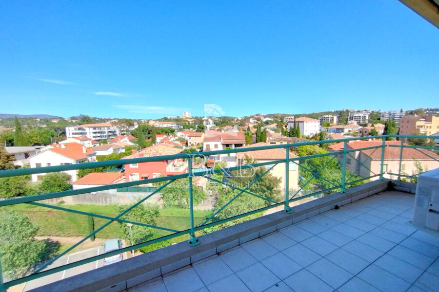 Appartement à vendre à Saint-raphaël
