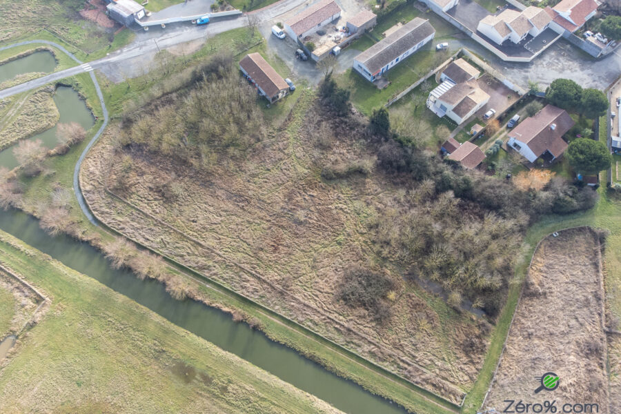Terrain à vendre à Champagné-les-marais
