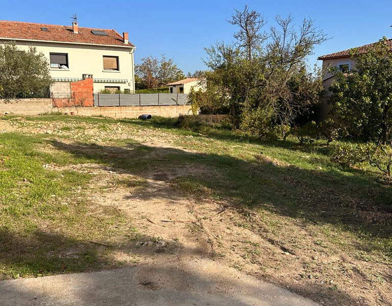 Terrain à vendre à Saussan