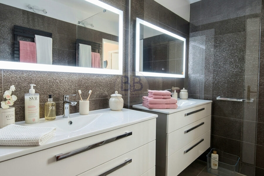 Appartement à vendre à Saint-raphaël