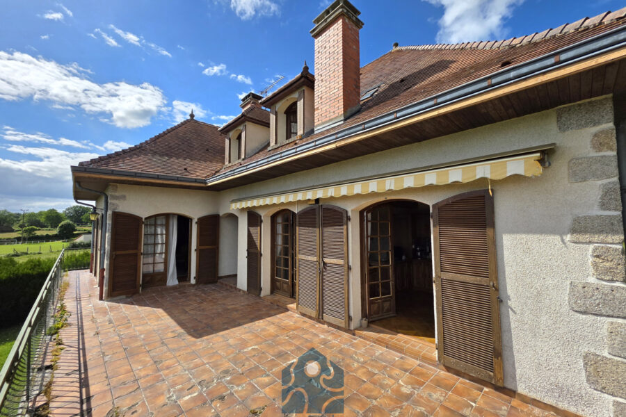 Maison à vendre à Villosanges