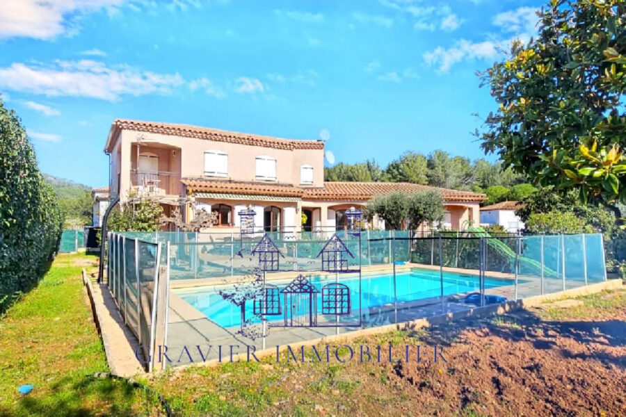 Maison à vendre à Saint-cyr-sur-mer