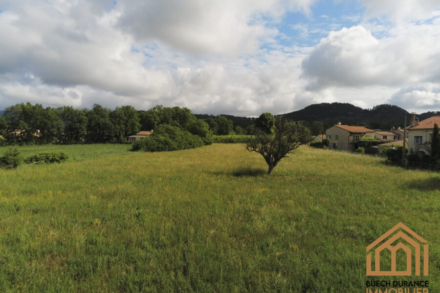 Terrain à vendre à Laragne-montéglin